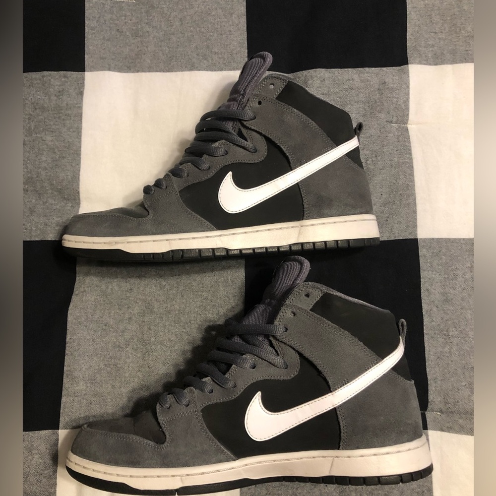 Nike SB Dunk Hi Pro